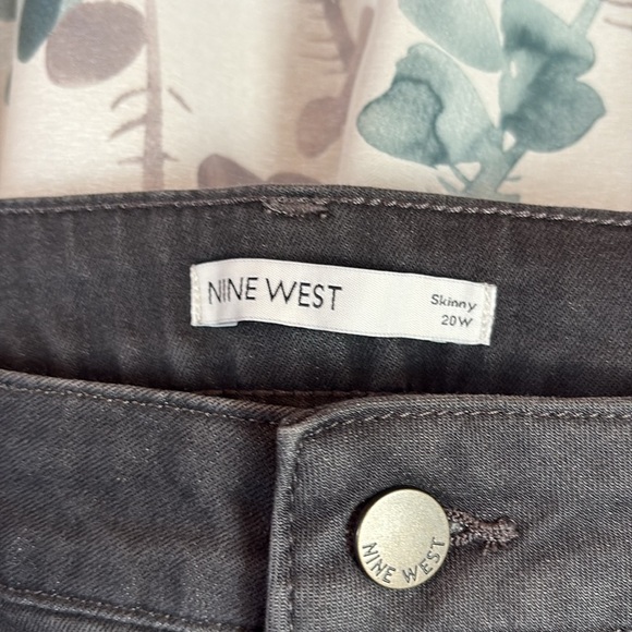 Nine West Gray Skinny Jeans Sleek Stretchy Fit - Picture 3 of 7